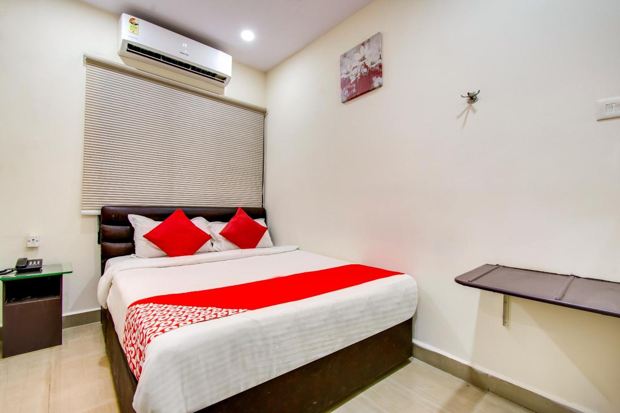 Oyo Akshaya Inn Vijayawāda Exterior photo